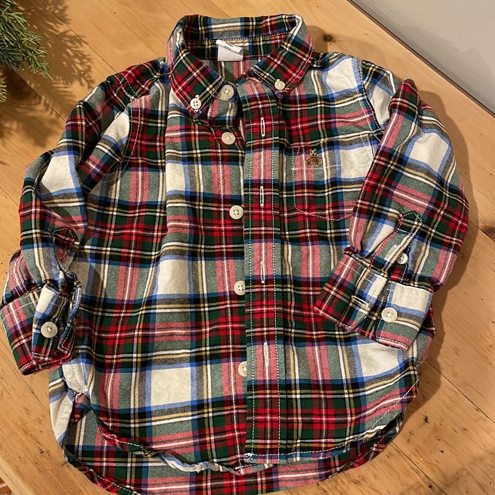 Toddler/baby 12-18 month gap Oxford Shirt red holiday - Picture 2 of 3